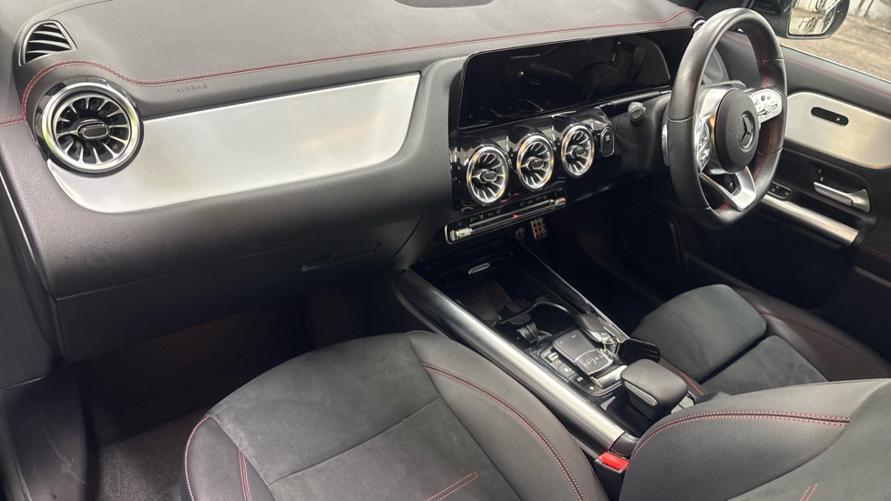 MERCEDES-BENZ EQA HATCHBACK EQA 300 4Matic 168kW AMG Line 66.5kWh 5dr Auto