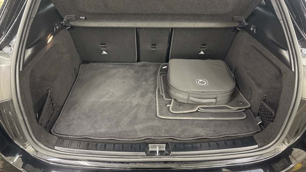 MERCEDES-BENZ EQA HATCHBACK EQA 300 4Matic 168kW AMG Line 66.5kWh 5dr Auto