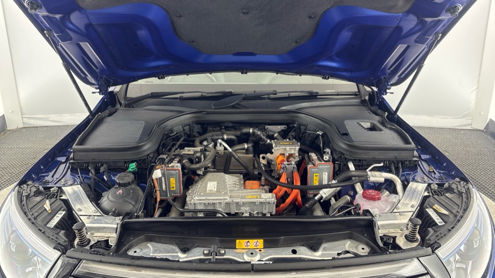 MERCEDES-BENZ EQC ESTATE EQC 400 300kW AMG Line 80kWh 5dr Auto