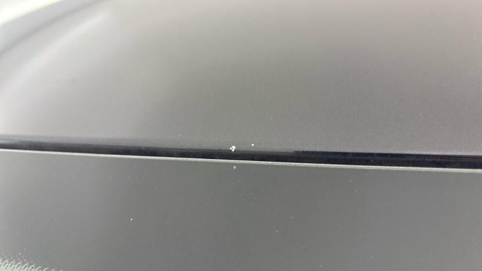 MERCEDES EQC Chips