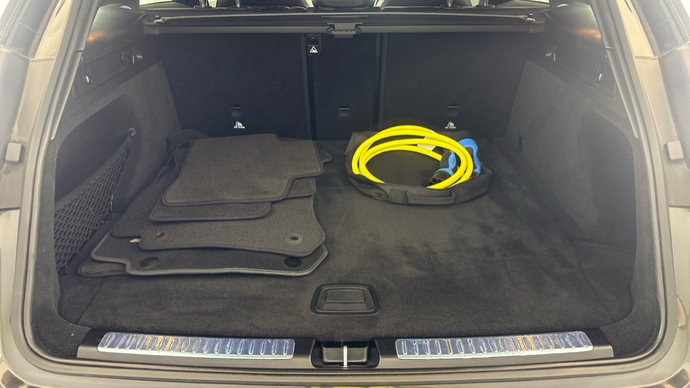 MERCEDES-BENZ EQC ESTATE EQC 400 300kW AMG Line 80kWh 5dr Auto