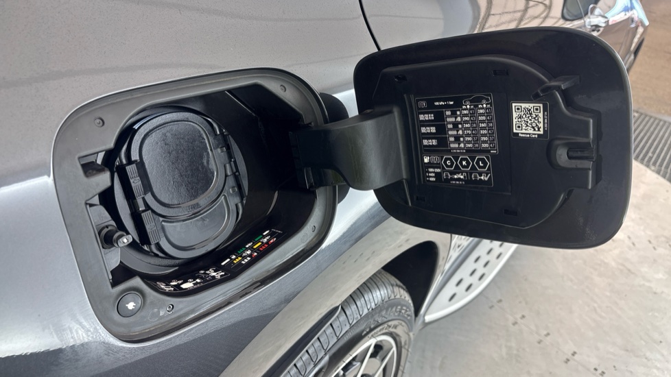MERCEDES-BENZ EQC ESTATE EQC 400 300kW AMG Line 80kWh 5dr Auto