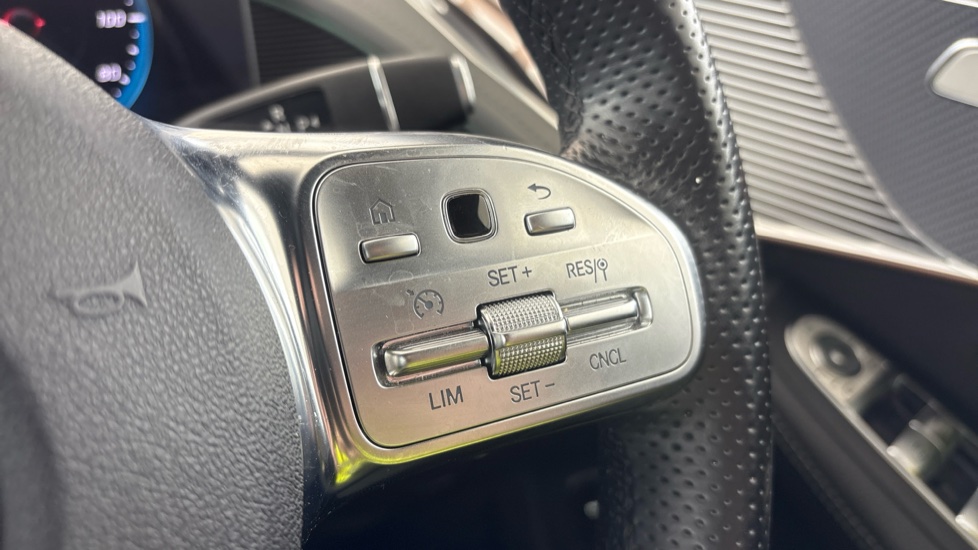 MERCEDES-BENZ EQC ESTATE EQC 400 300kW AMG Line 80kWh 5dr Auto