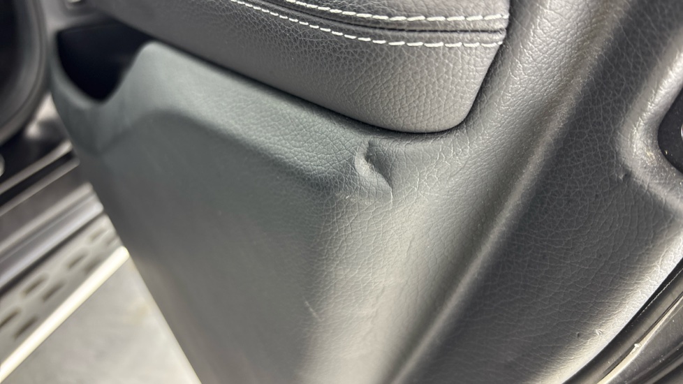 MERCEDES EQC Worn