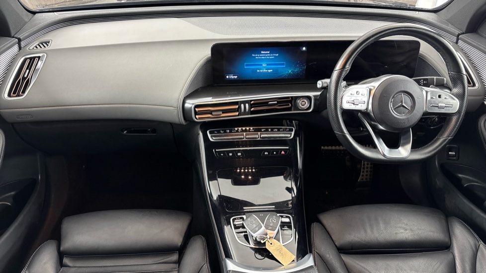 MERCEDES EQC Image 11