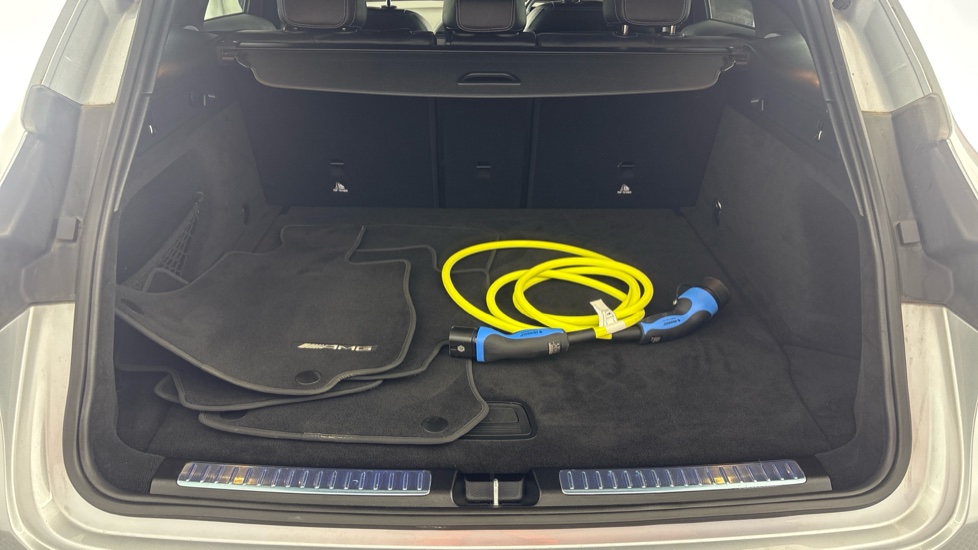 MERCEDES-BENZ EQC ESTATE EQC 400 300kW AMG Line 80kWh 5dr Auto