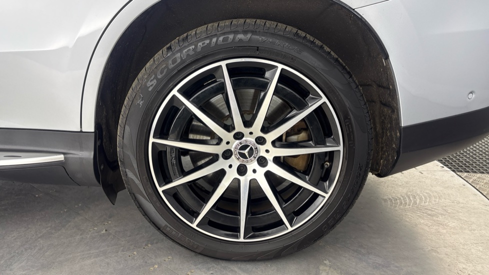 MERCEDES-BENZ EQC ESTATE EQC 400 300kW AMG Line 80kWh 5dr Auto
