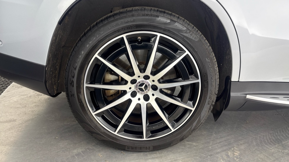 MERCEDES-BENZ EQC ESTATE EQC 400 300kW AMG Line 80kWh 5dr Auto