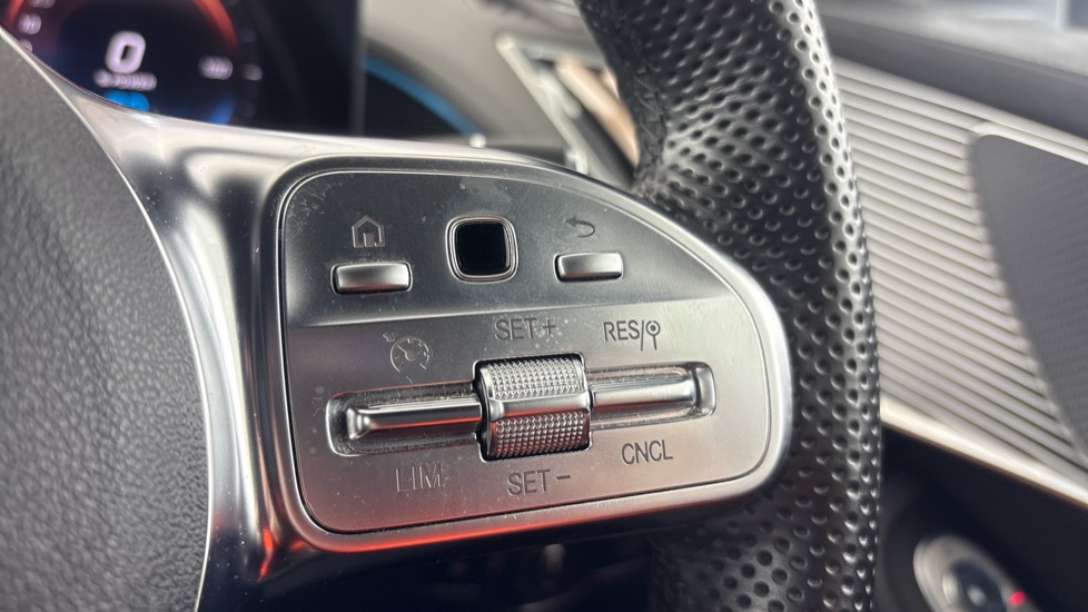 MERCEDES-BENZ EQC ESTATE EQC 400 300kW AMG Line 80kWh 5dr Auto