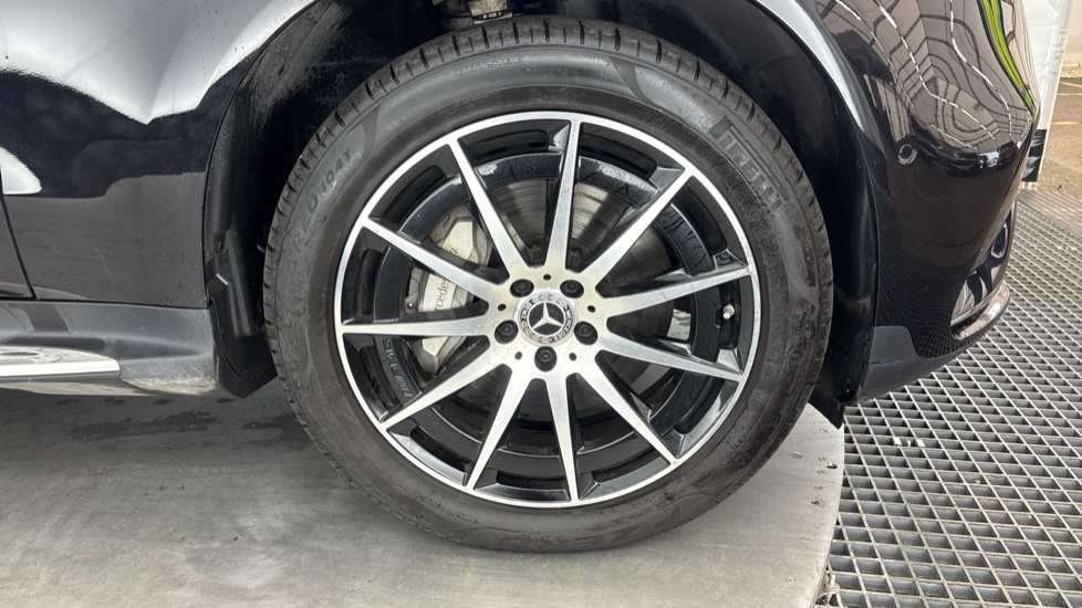 MERCEDES-BENZ EQC ESTATE EQC 400 300kW AMG Line 80kWh 5dr Auto