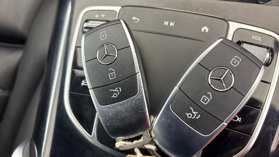 MERCEDES-BENZ EQC ESTATE EQC 400 300kW AMG Line 80kWh 5dr Auto