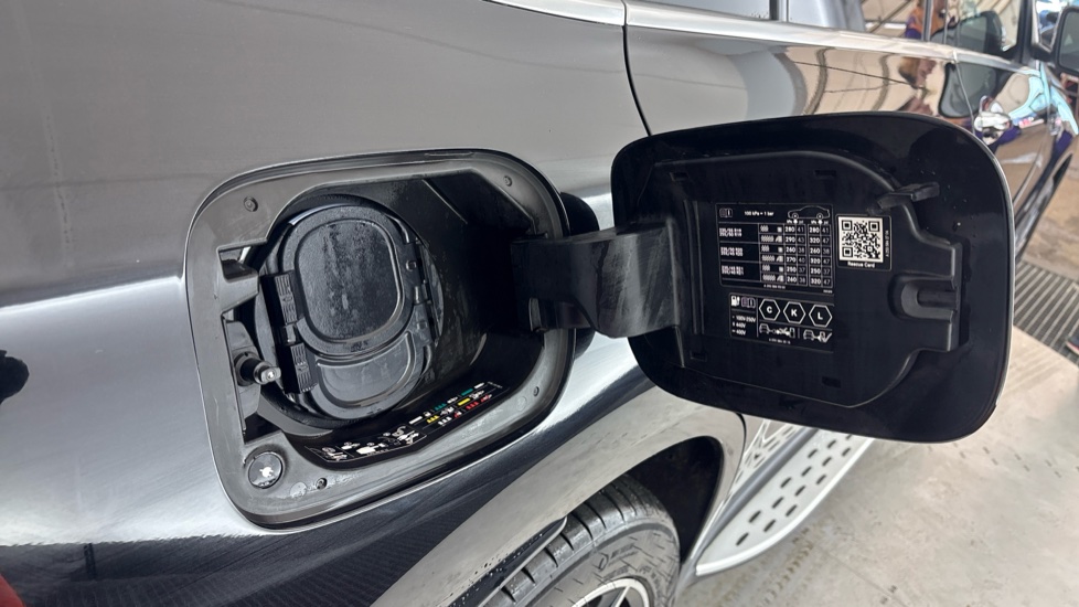 MERCEDES-BENZ EQC ESTATE EQC 400 300kW AMG Line 80kWh 5dr Auto