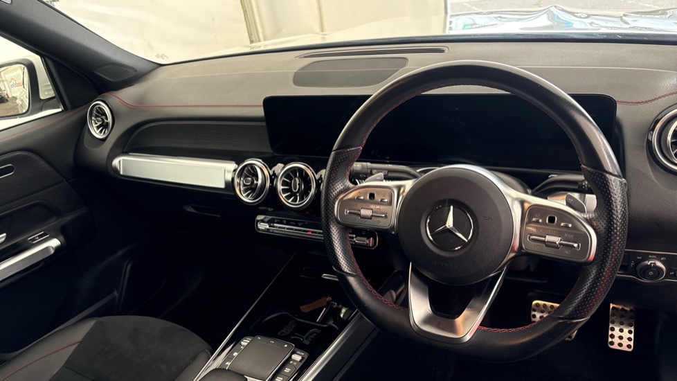 MERCEDES-BENZ EQB ESTATE EQB 300 4Matic 168kW AMG Line 66.5kWh 5dr Auto