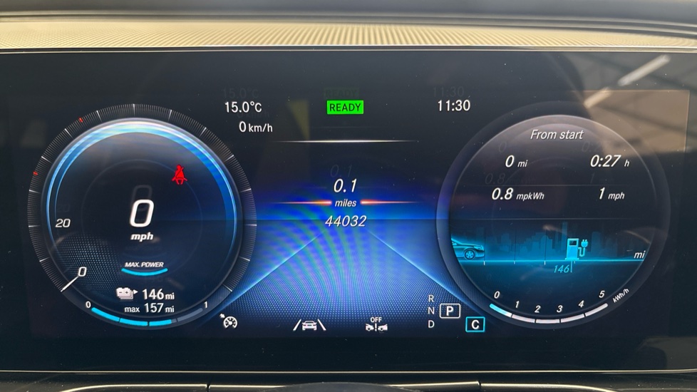 MERCEDES EQC Image 13
