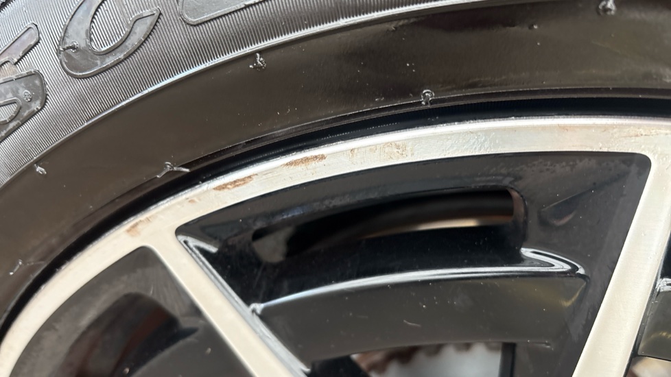 MERCEDES EQC scuffs