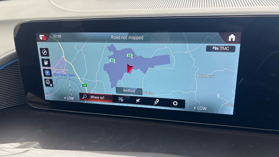 MERCEDES EQC Image 12