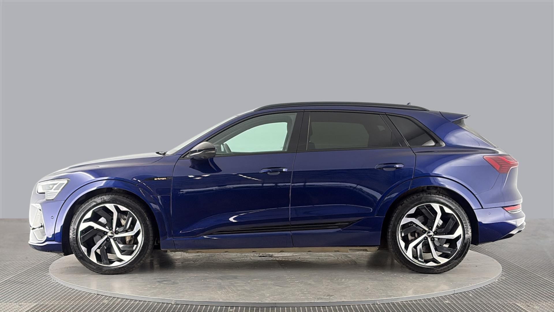 AUDI E-TRON E-TRON ESTATE 230kW 50 Quattro 71kWh Black Ed 5dr Auto [C+S]