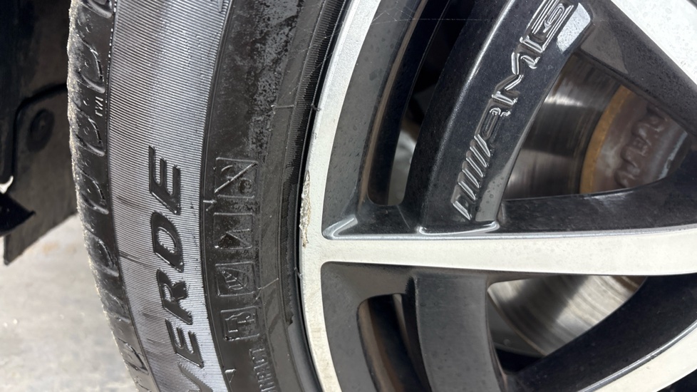 MERCEDES-BENZ EQC ESTATE EQC 400 300kW AMG Line 80kWh 5dr Auto