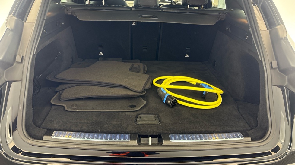 MERCEDES-BENZ EQC ESTATE EQC 400 300kW AMG Line 80kWh 5dr Auto