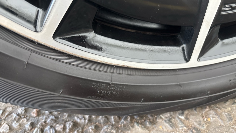 MERCEDES-BENZ EQC ESTATE EQC 400 300kW AMG Line 80kWh 5dr Auto