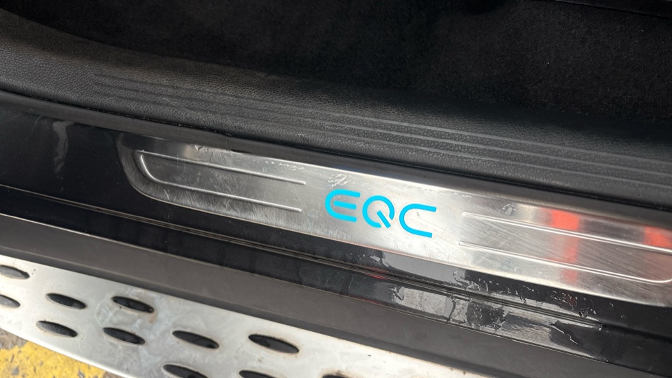MERCEDES-BENZ EQC ESTATE EQC 400 300kW AMG Line 80kWh 5dr Auto