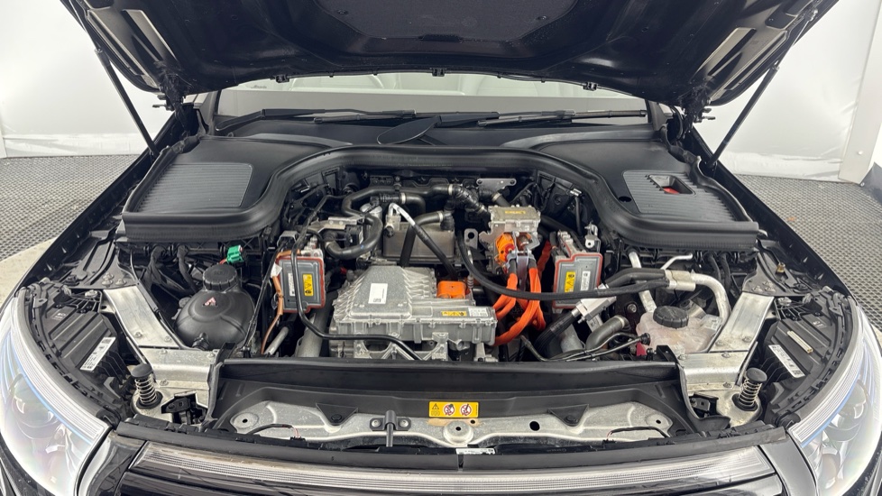 MERCEDES-BENZ EQC ESTATE EQC 400 300kW AMG Line 80kWh 5dr Auto