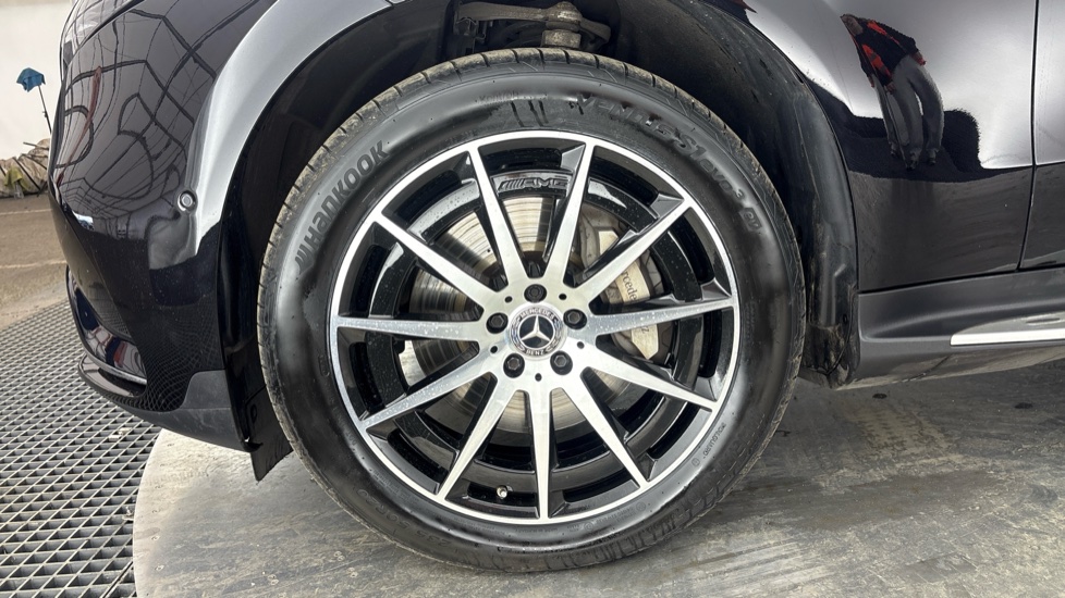MERCEDES-BENZ EQC ESTATE EQC 400 300kW AMG Line 80kWh 5dr Auto