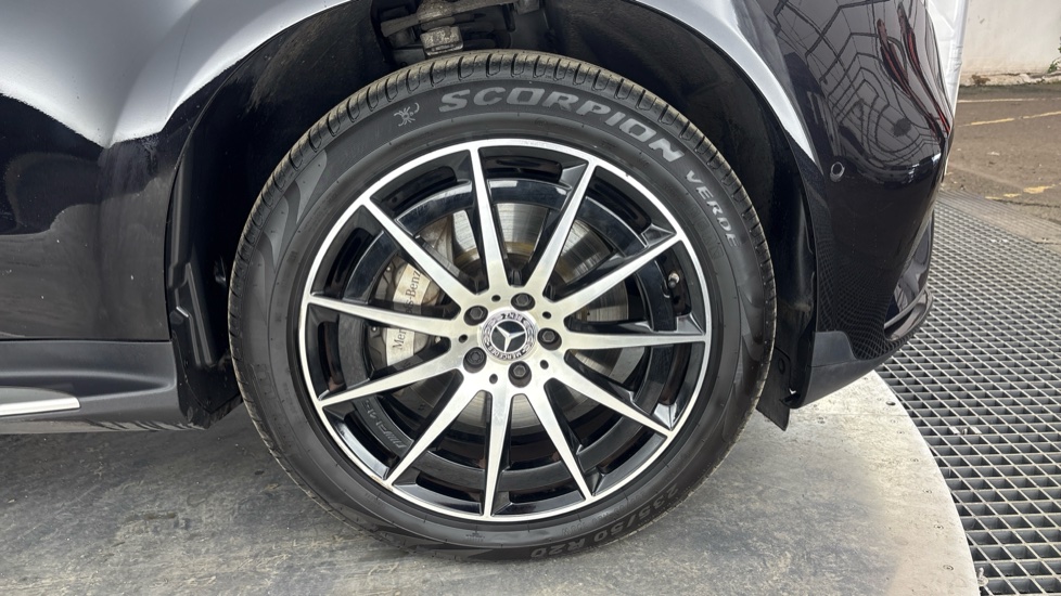 MERCEDES-BENZ EQC ESTATE EQC 400 300kW AMG Line 80kWh 5dr Auto