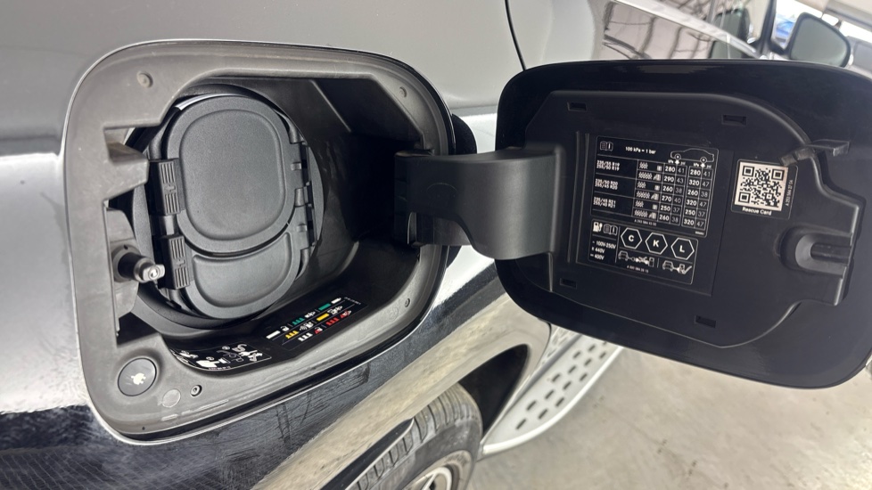 MERCEDES-BENZ EQC ESTATE EQC 400 300kW AMG Line 80kWh 5dr Auto