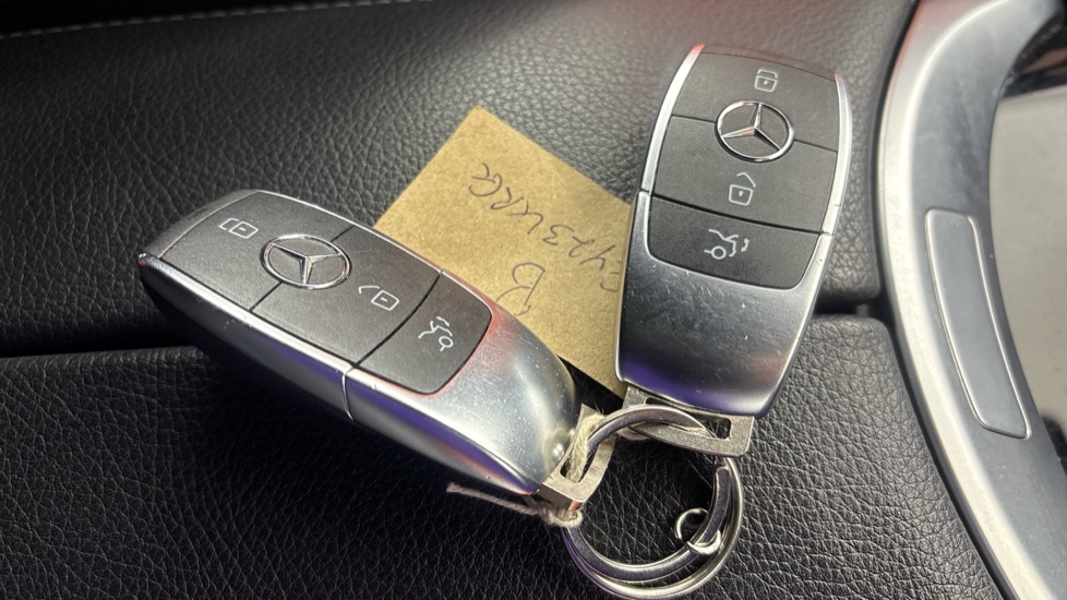 MERCEDES-BENZ EQC ESTATE EQC 400 300kW AMG Line 80kWh 5dr Auto