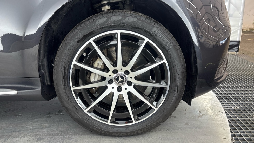 MERCEDES-BENZ EQC ESTATE EQC 400 300kW AMG Line 80kWh 5dr Auto