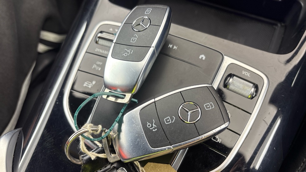 MERCEDES-BENZ EQC ESTATE EQC 400 300kW AMG Line 80kWh 5dr Auto
