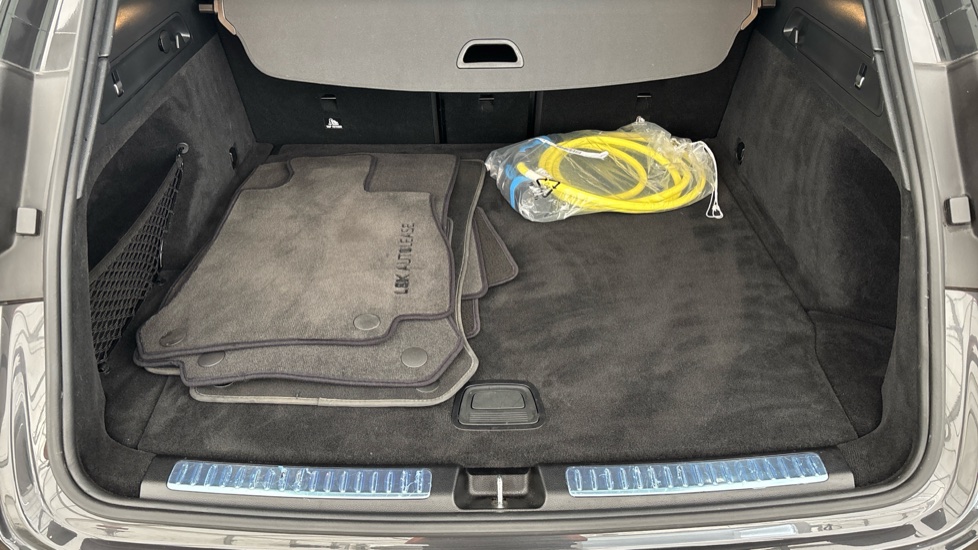 MERCEDES-BENZ EQC ESTATE EQC 400 300kW AMG Line 80kWh 5dr Auto