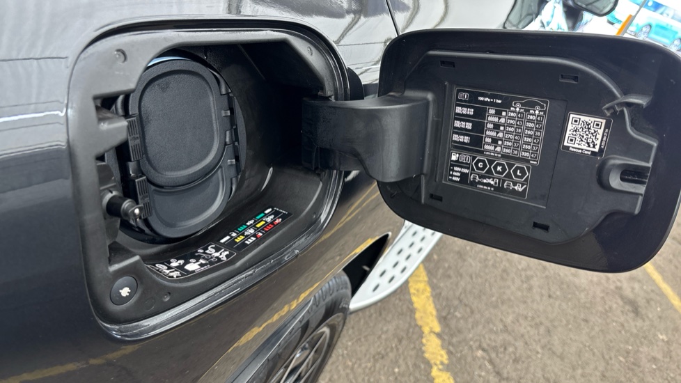 MERCEDES-BENZ EQC ESTATE EQC 400 300kW AMG Line 80kWh 5dr Auto