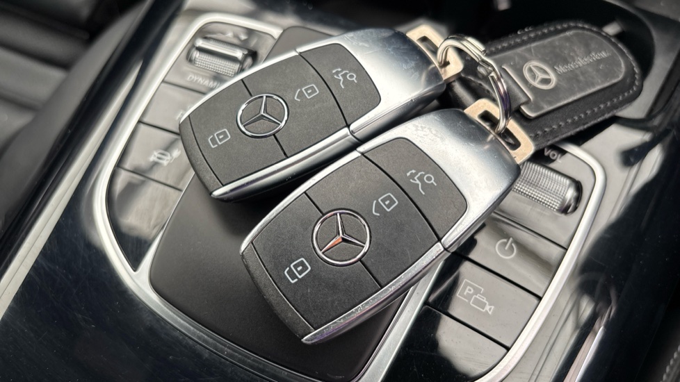 MERCEDES-BENZ EQC ESTATE EQC 400 300kW AMG Line 80kWh 5dr Auto