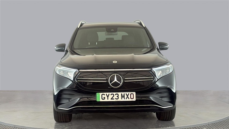 MERCEDES EQB Image 8