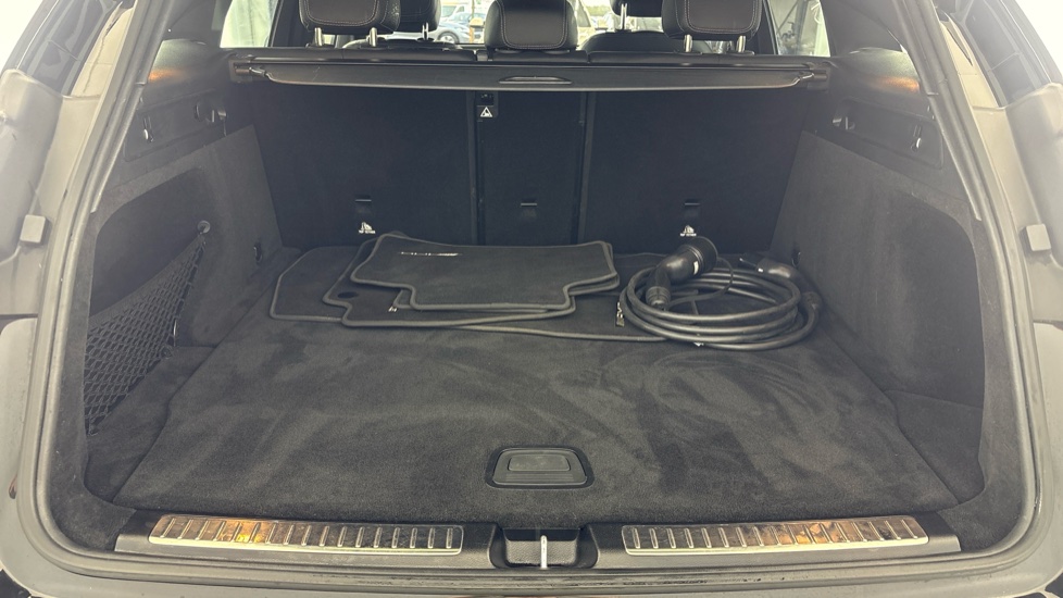 MERCEDES-BENZ EQC ESTATE EQC 400 300kW AMG Line 80kWh 5dr Auto