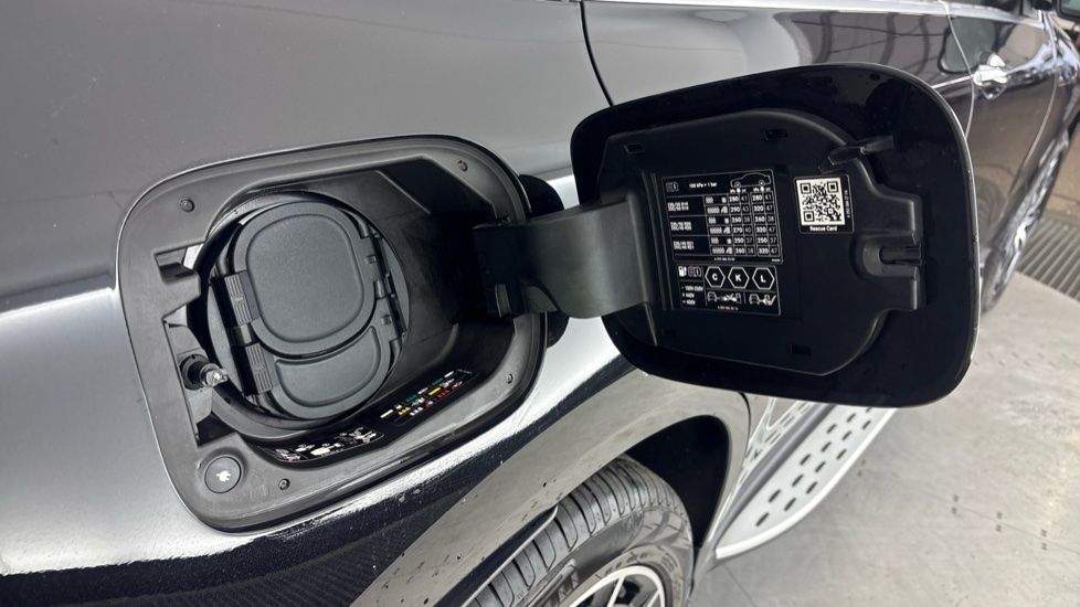 MERCEDES-BENZ EQC ESTATE EQC 400 300kW AMG Line 80kWh 5dr Auto