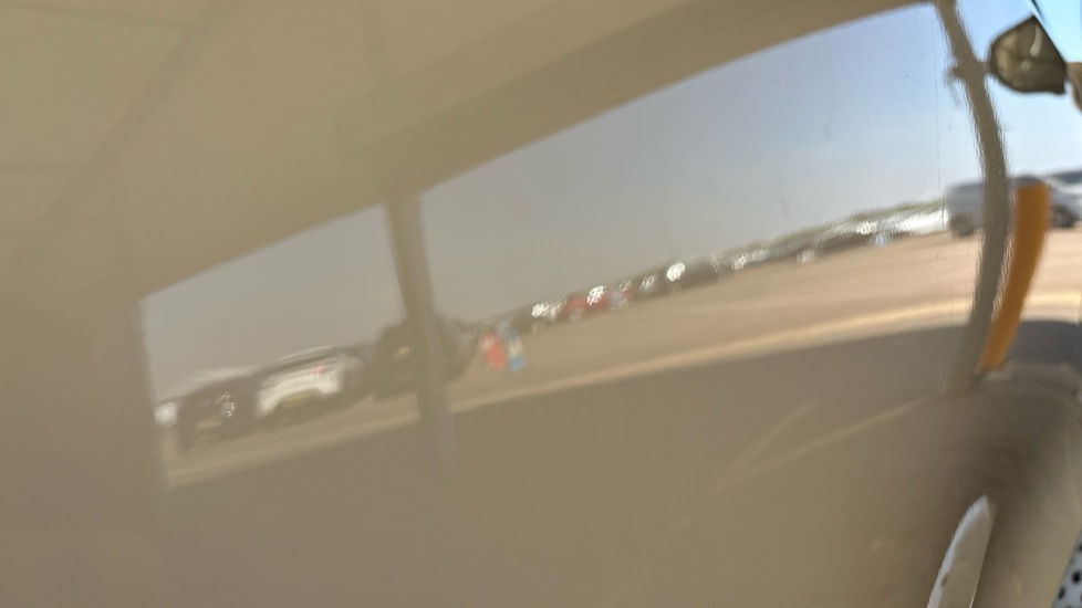 MERCEDES EQC Dent
