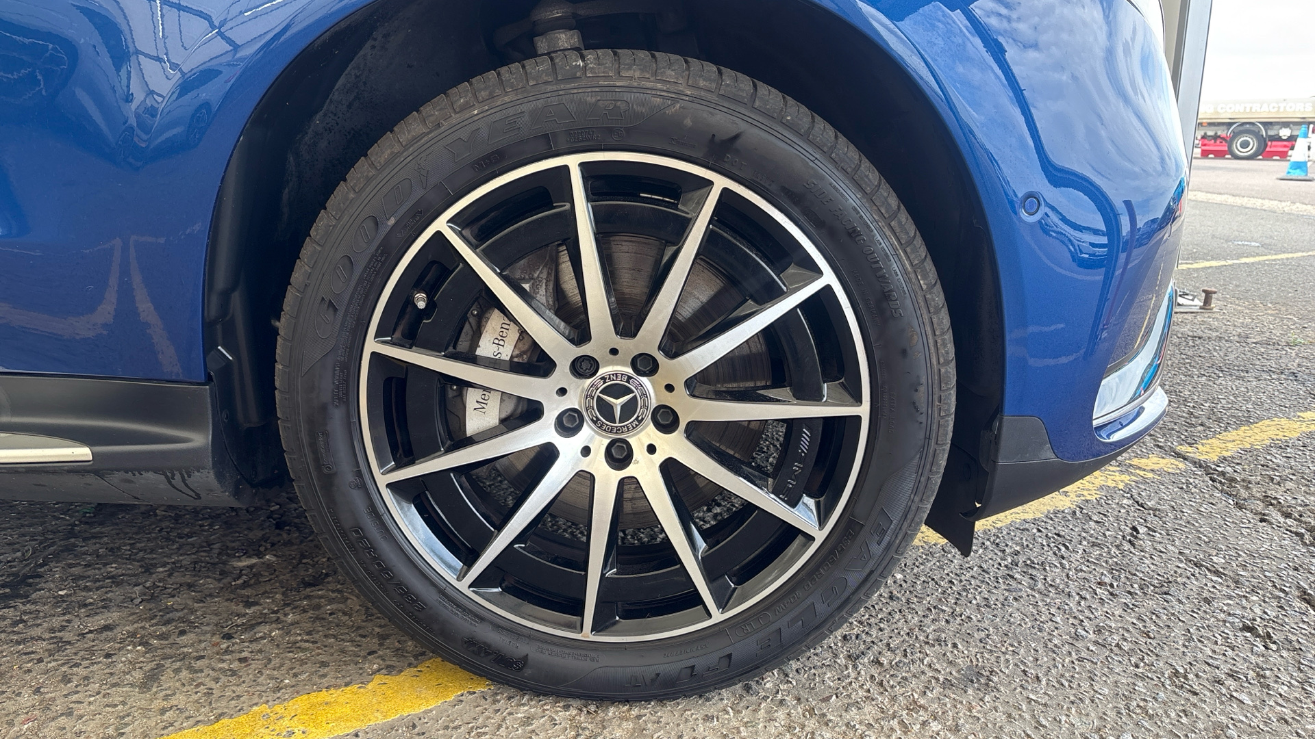 MERCEDES EQC EQC ESTATE EQC 400 300kW AMG Line 80kWh 5dr Auto