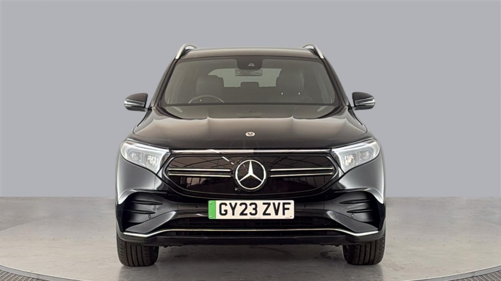 MERCEDES EQB Image 8