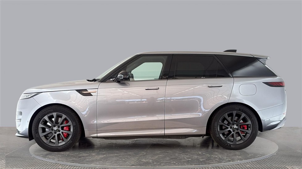 LAND ROVER RANGE ROVER SPORT Image 2