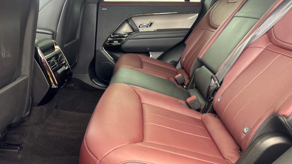 LAND ROVER RANGE ROVER SPORT Image 14