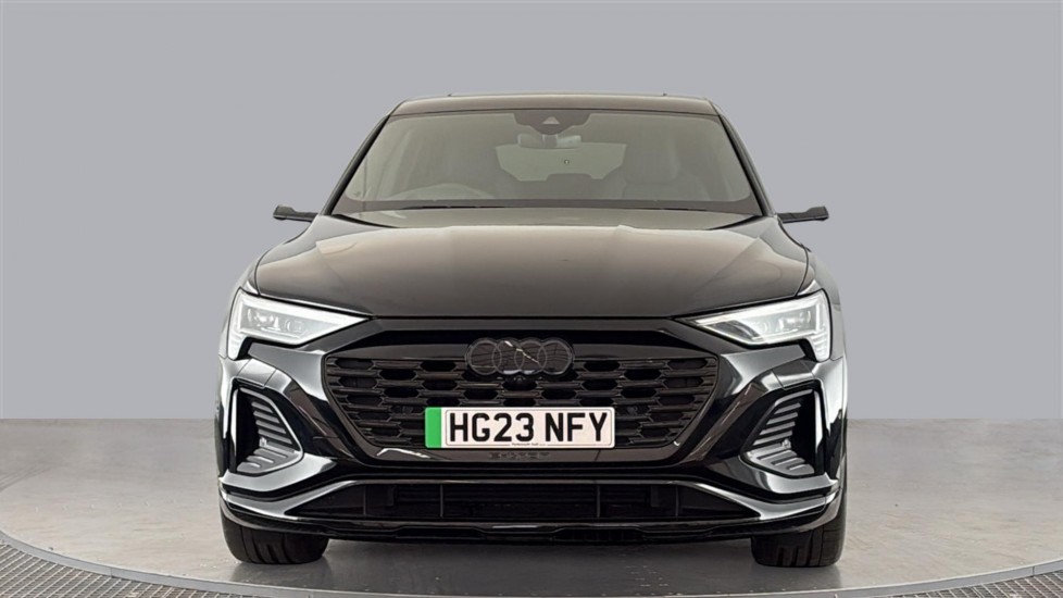 AUDI Q8 Image 8