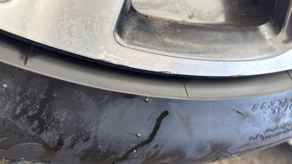 AUDI Q8 Corrosion and scuff
