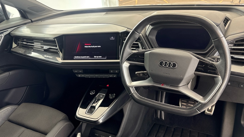 AUDI Q4 Image 9