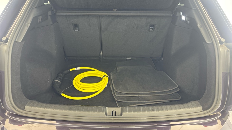 AUDI Q4 Image 15