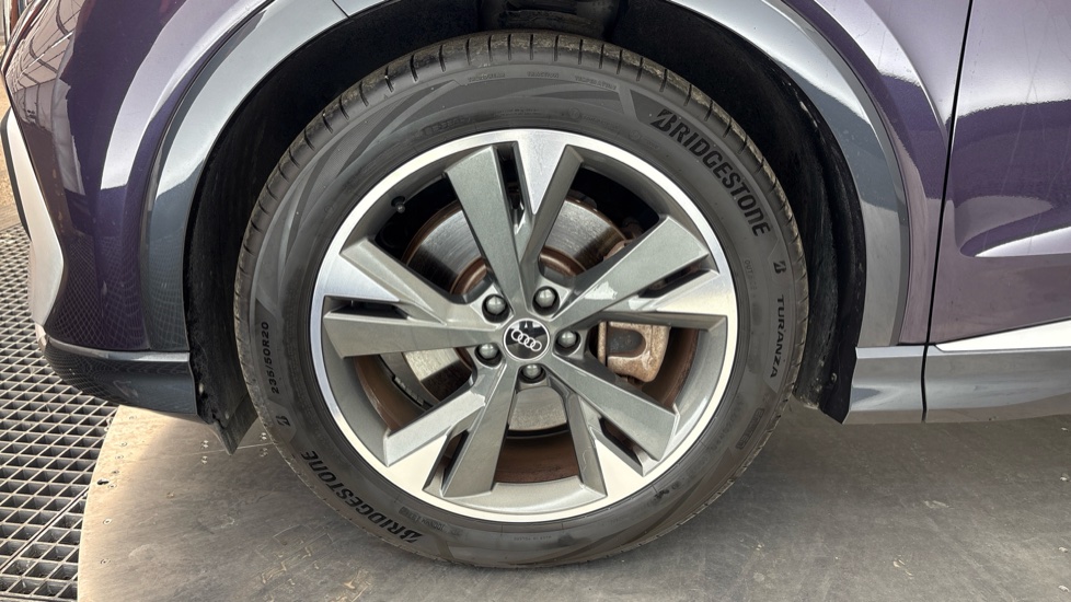 AUDI Q4 Image 17