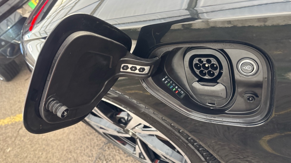 AUDI E-TRON GT SALOON 390kW Quattro 93kWh 4dr Auto [C+S Plus]