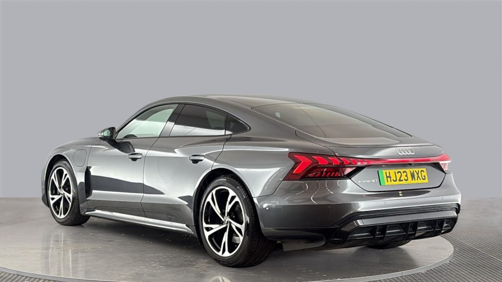 AUDI E-TRON GT Image 3
